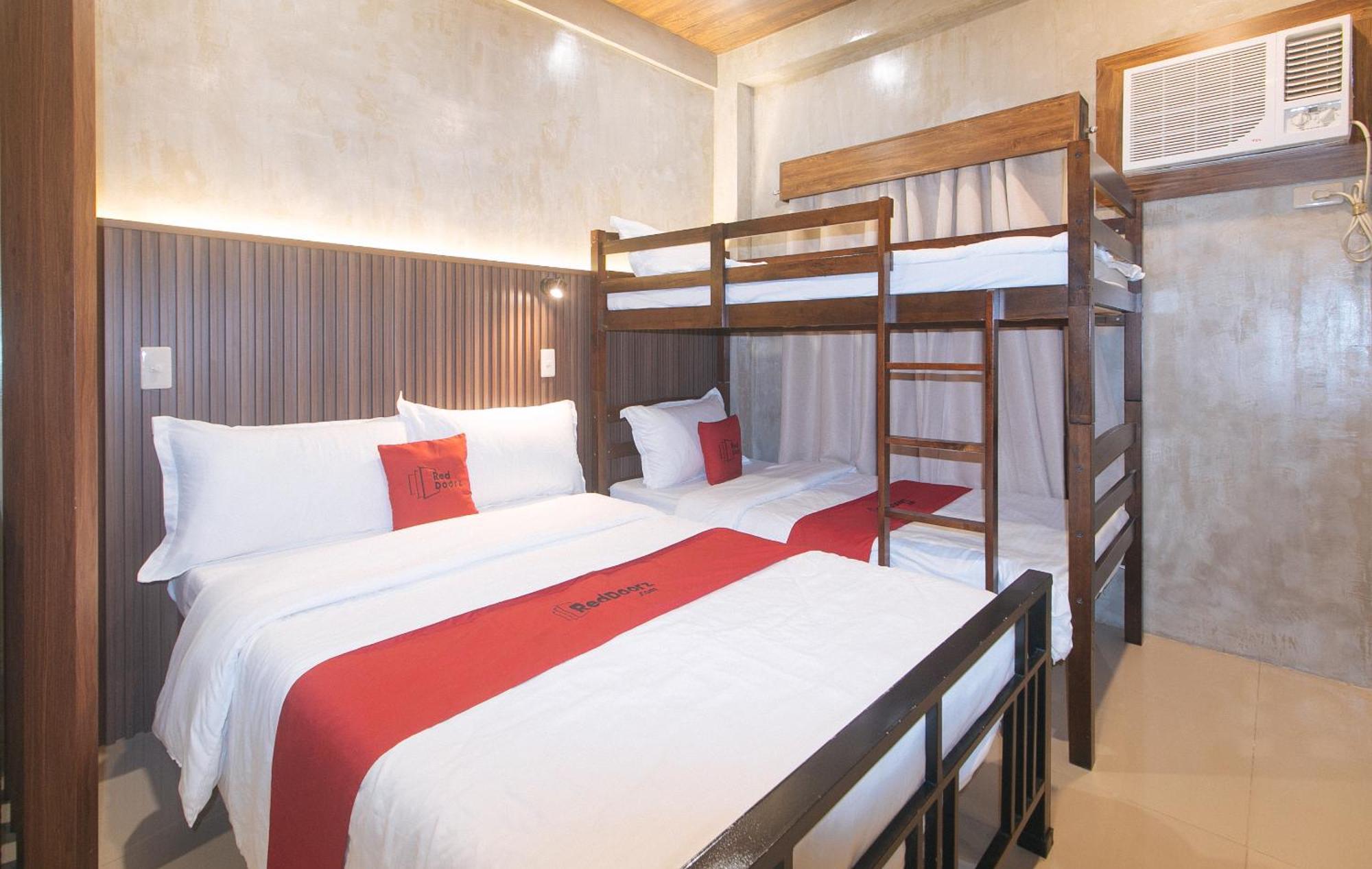 Reddoorz At Mbb Room Naia 2 Paranaque City Экстерьер фото