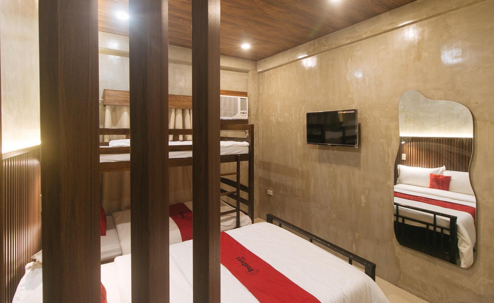 Reddoorz At Mbb Room Naia 2 Paranaque City Экстерьер фото