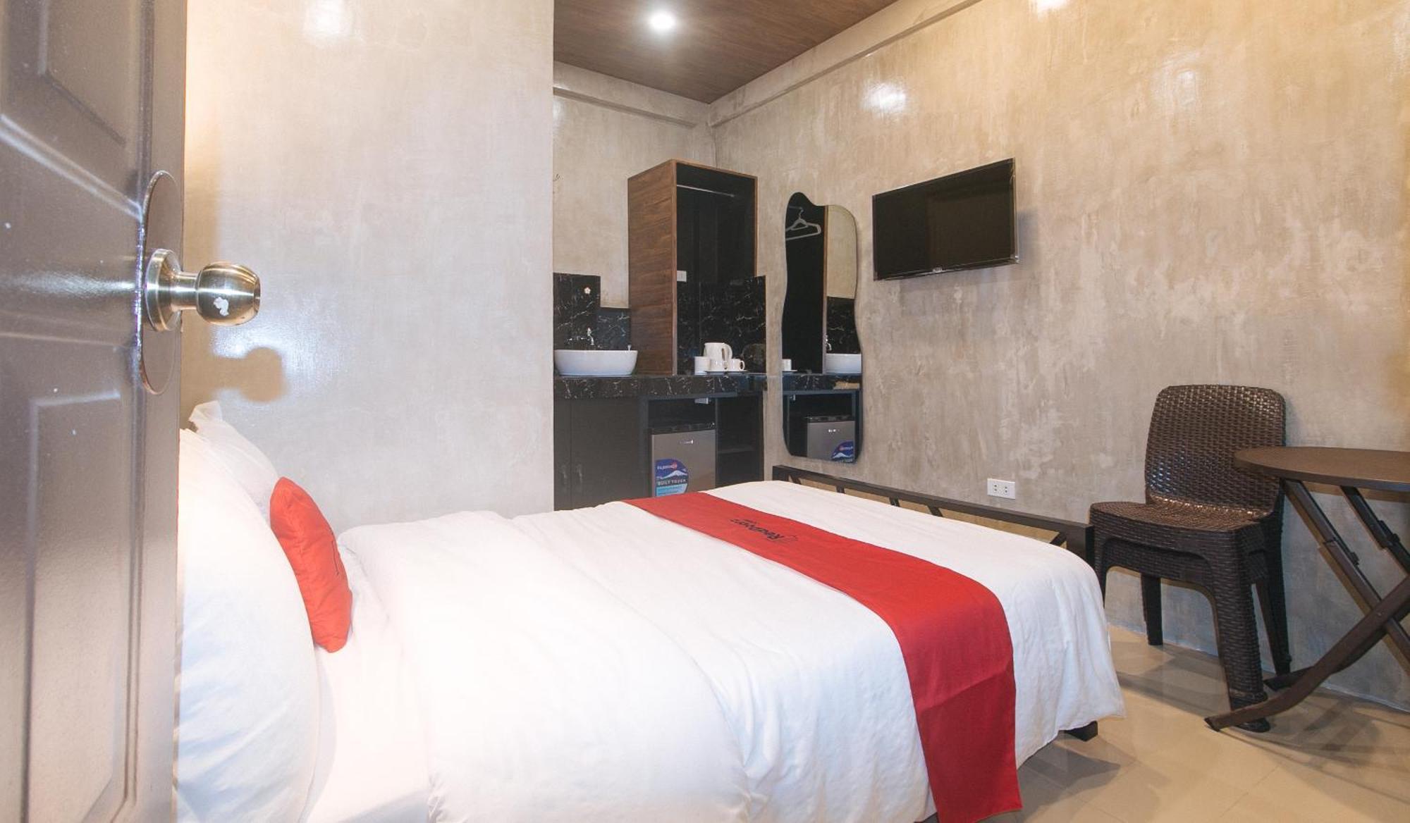 Reddoorz At Mbb Room Naia 2 Paranaque City Экстерьер фото