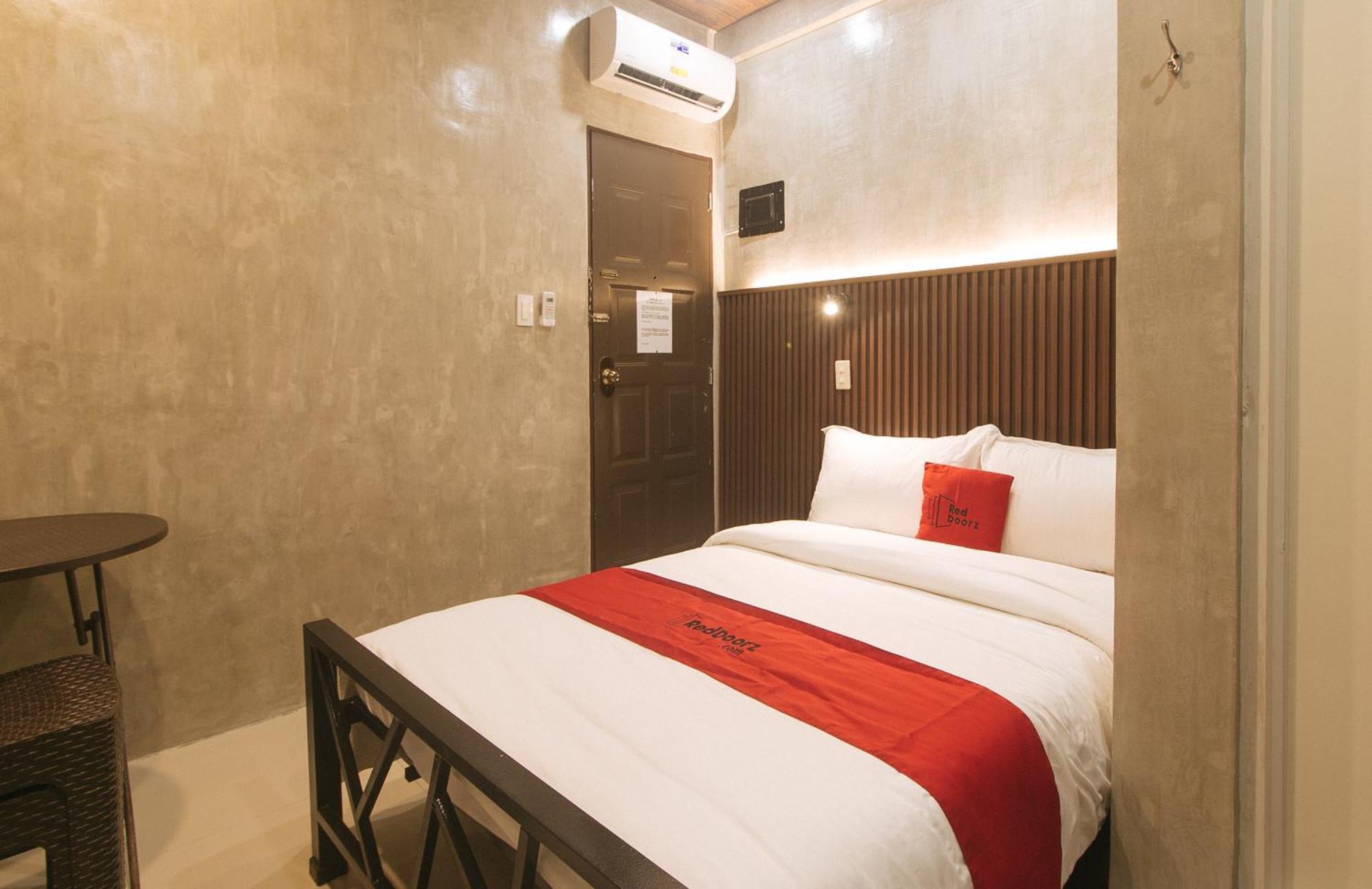 Reddoorz At Mbb Room Naia 2 Paranaque City Экстерьер фото