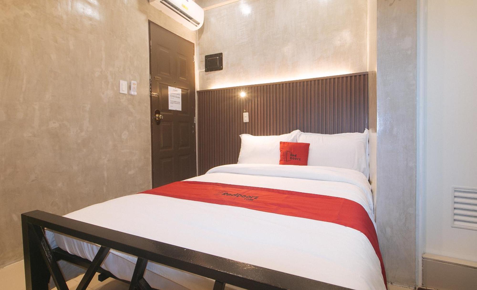 Reddoorz At Mbb Room Naia 2 Paranaque City Экстерьер фото